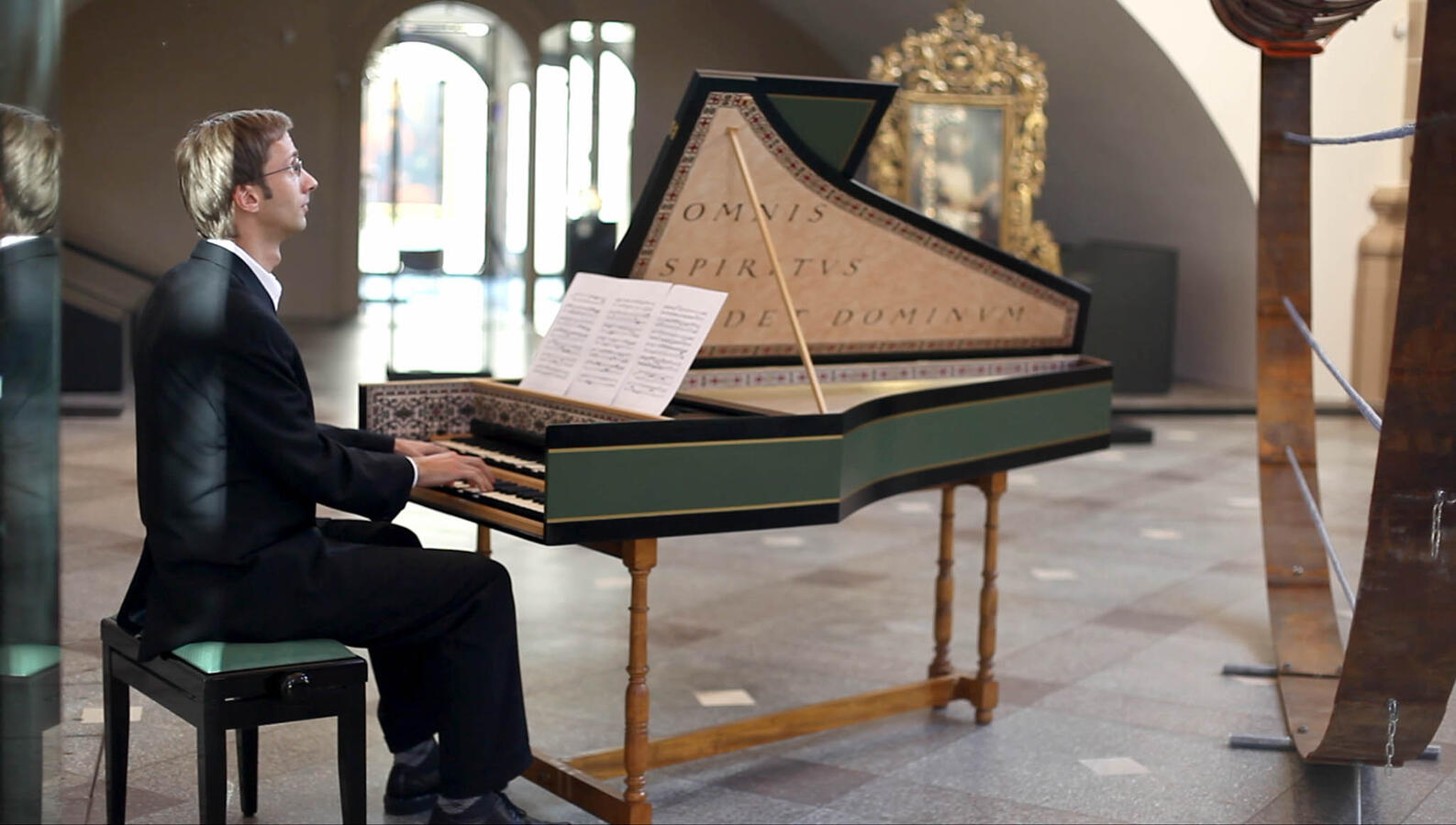 Sakralinė muzika, pasaulietinė muzika, koncertai